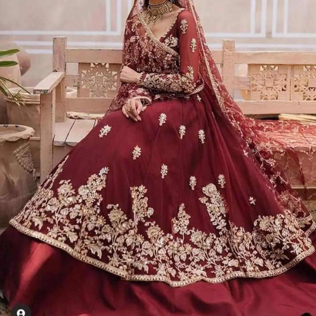 Traditional Design Women Wedding Dresses For Bride High Quality