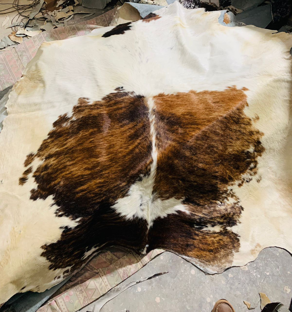 Brazilian Brown Tiger Cowhide Rug Carpet - view 8