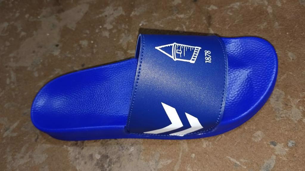 Team Spirit Comfort: Premium Team Logo Slippers - Step Into Fandom with Style and Cushioned Support - view 7