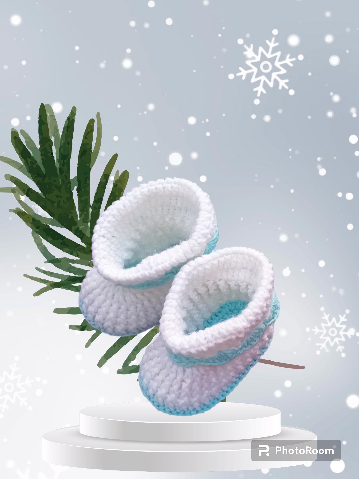 Handmade Wollen White And Blue Corate Baby Shoes