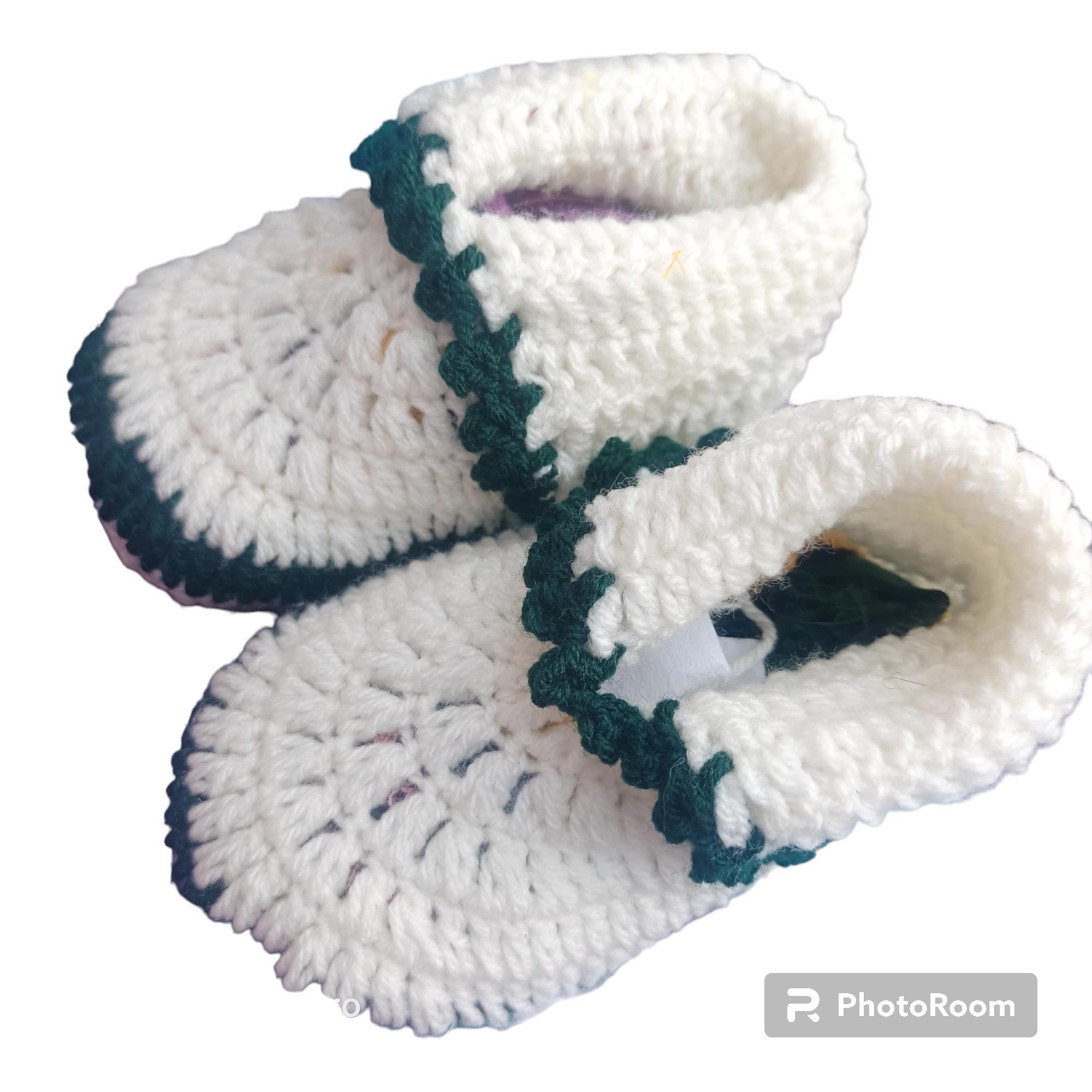 Handmade Wollen Offwhite And Green Baby Shoes - view 3